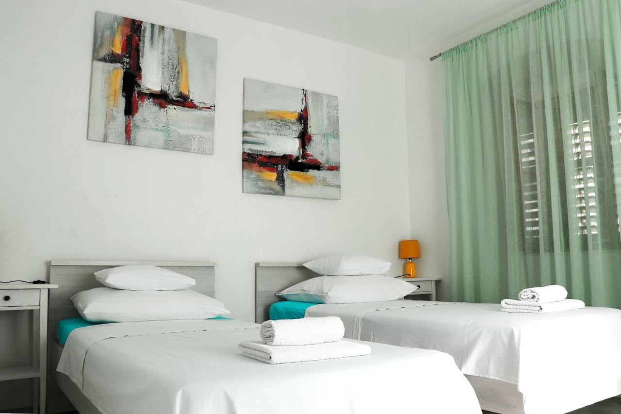 Apartman Ana Skradin Bagian luar foto