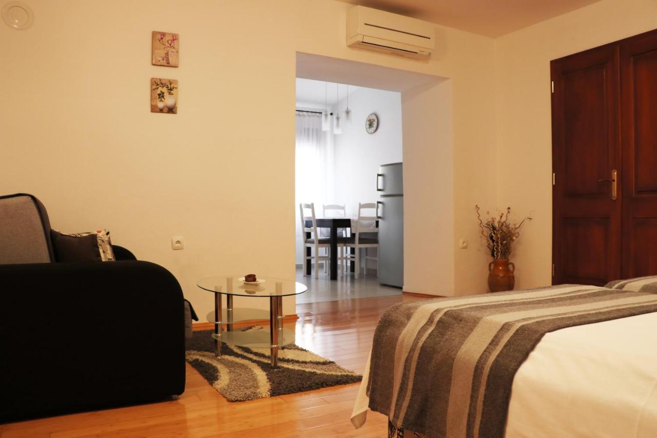 Apartman Ana Skradin Bagian luar foto