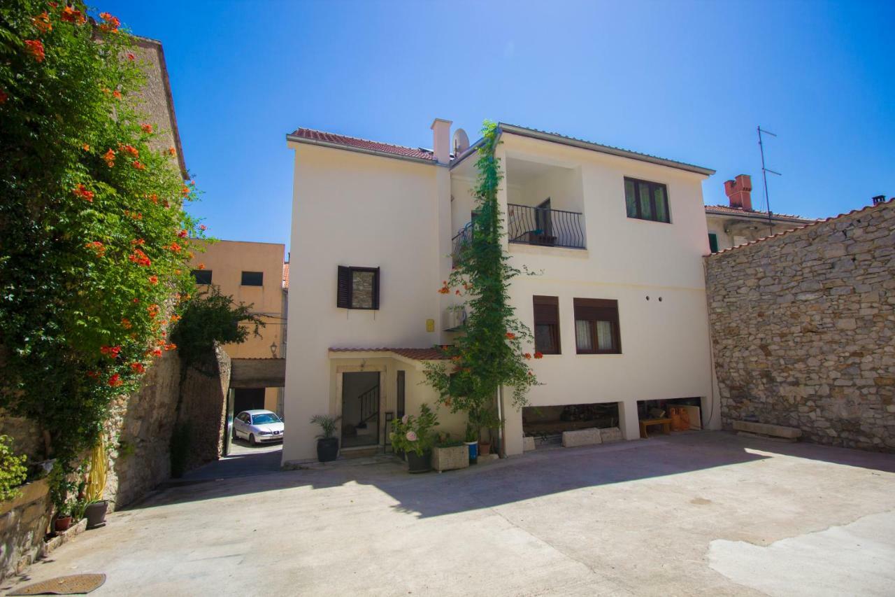 Apartman Ana Skradin Bagian luar foto